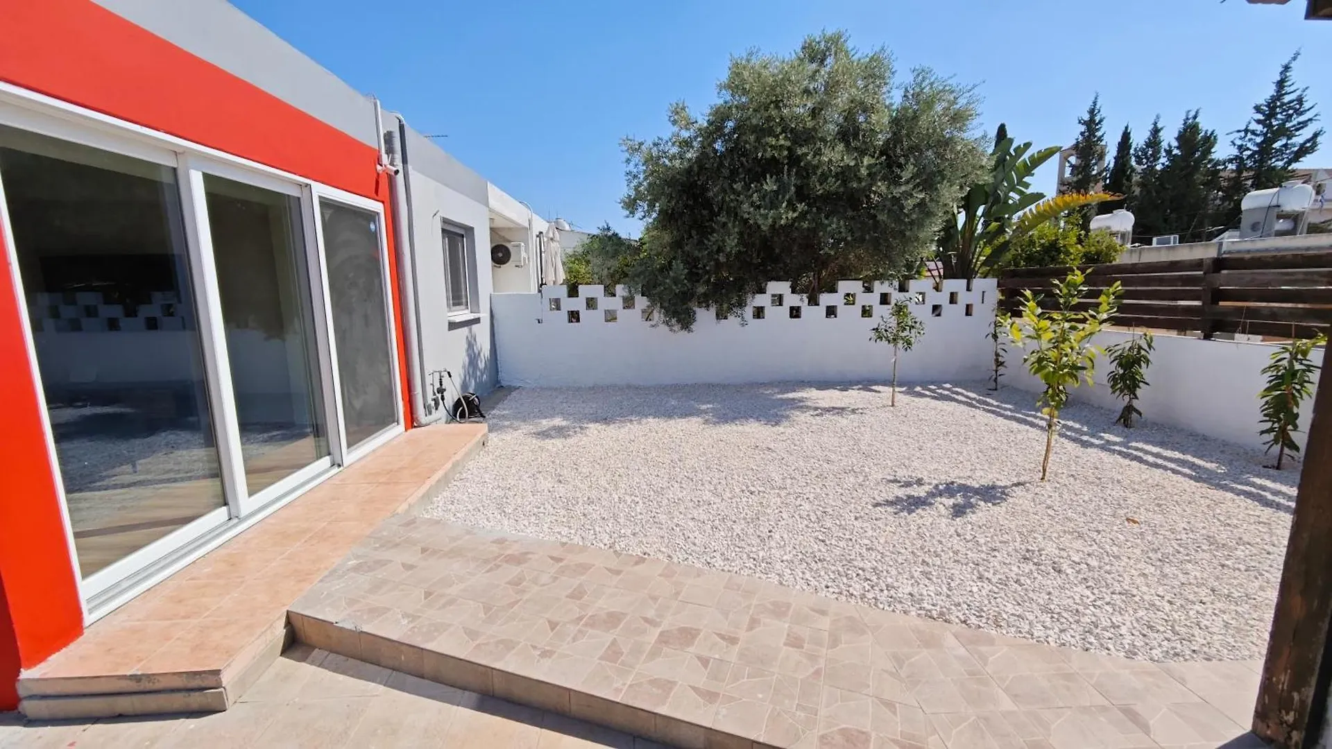 Modern 1Br House With Garden Near Larnaca Beach & Airport